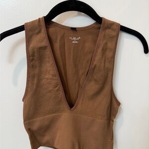 UO Brown Ribbed V-Neck Crop Top